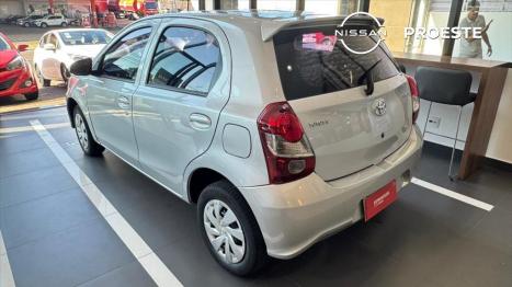 TOYOTA Etios Hatch 1.3 16V 4P FLEX X, Foto 6
