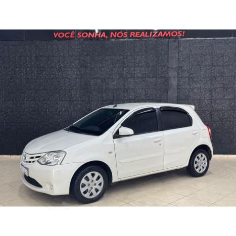 TOYOTA Etios Hatch 1.5 16V 4P FLEX XS, Foto 2