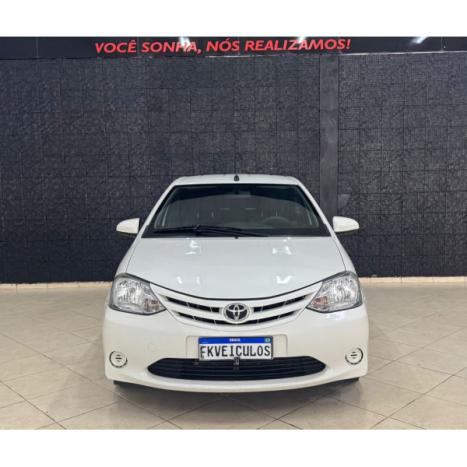 TOYOTA Etios Hatch 1.5 16V 4P FLEX XS, Foto 3