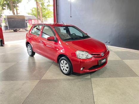 TOYOTA Etios Hatch 1.3 16V 4P FLEX X, Foto 1