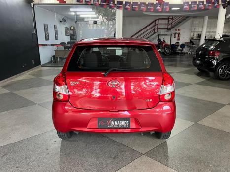TOYOTA Etios Hatch 1.3 16V 4P FLEX X, Foto 6