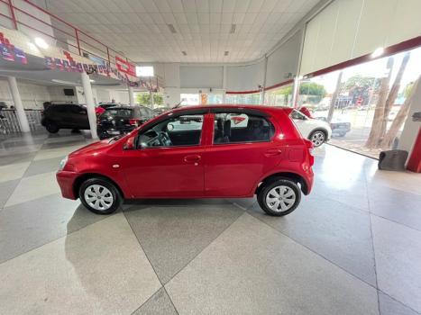 TOYOTA Etios Hatch 1.3 16V 4P FLEX X, Foto 8