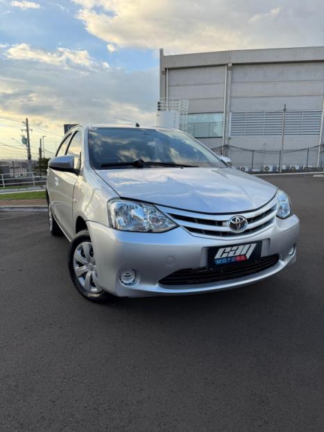TOYOTA Etios Hatch 1.3 16V 4P FLEX X, Foto 1