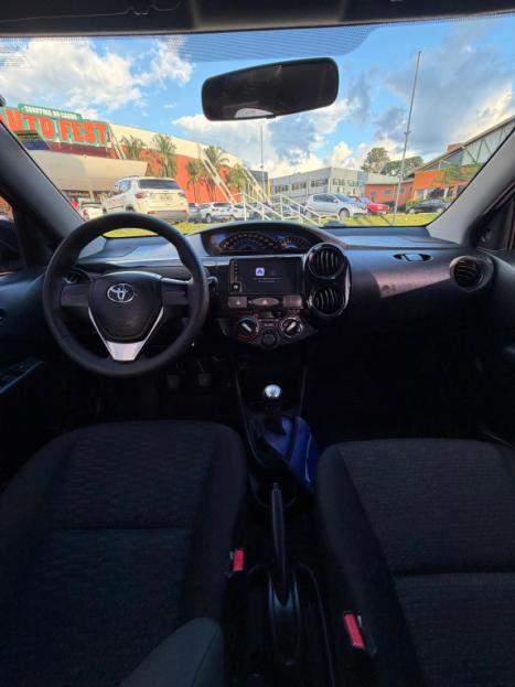 TOYOTA Etios Hatch 1.3 16V 4P FLEX X, Foto 7