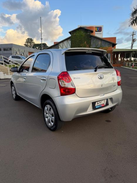 TOYOTA Etios Hatch 1.3 16V 4P FLEX X, Foto 10