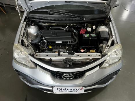 TOYOTA Etios Hatch 1.3 16V 4P FLEX X, Foto 9