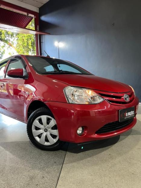 TOYOTA Etios Hatch 1.3 16V 4P FLEX X, Foto 2