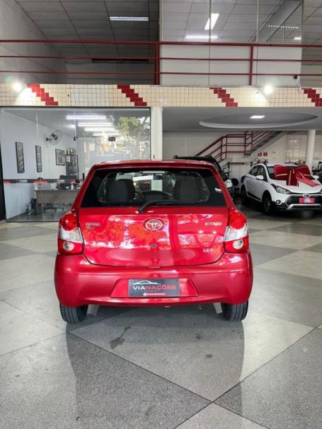 TOYOTA Etios Hatch 1.3 16V 4P FLEX X, Foto 4