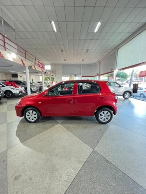 TOYOTA Etios Hatch 1.3 16V 4P FLEX X, Foto 9