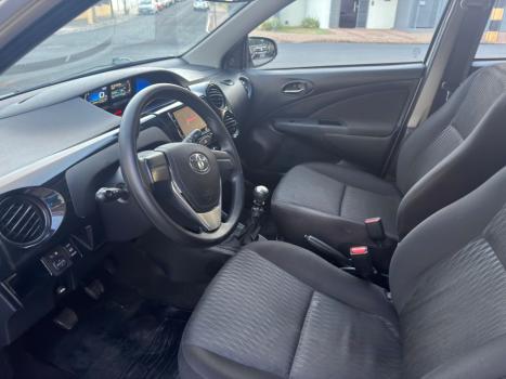 TOYOTA Etios Hatch 1.3 16V 4P FLEX X, Foto 6