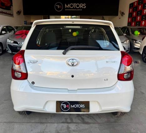 TOYOTA Etios Hatch 1.3 16V 4P FLEX X, Foto 4