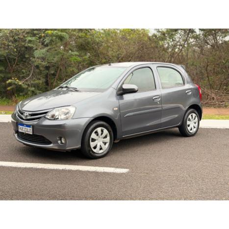TOYOTA Etios Hatch 1.3 16V 4P FLEX X, Foto 4