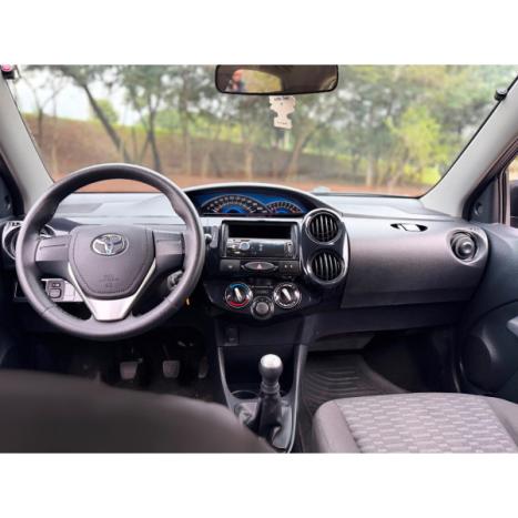 TOYOTA Etios Hatch 1.3 16V 4P FLEX X, Foto 7