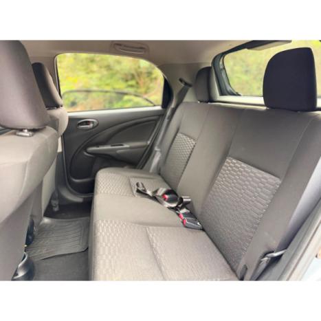 TOYOTA Etios Hatch 1.3 16V 4P FLEX X, Foto 11