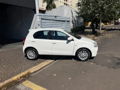 TOYOTA Etios Hatch 1.5 16V 4P FLEX XLS, Foto 6
