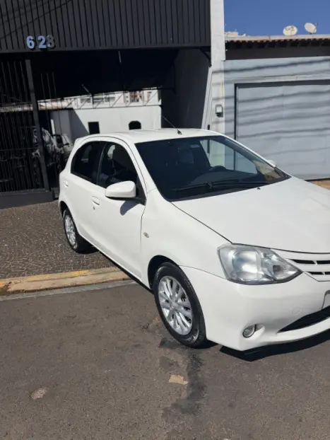 TOYOTA Etios Hatch 1.5 16V 4P FLEX XLS, Foto 9