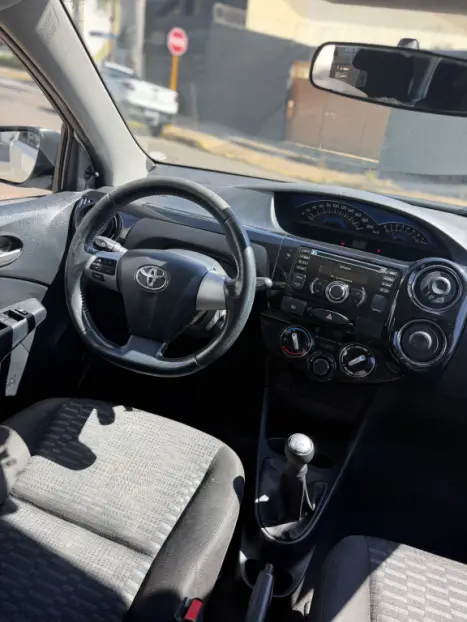 TOYOTA Etios Hatch 1.5 16V 4P FLEX XLS, Foto 11
