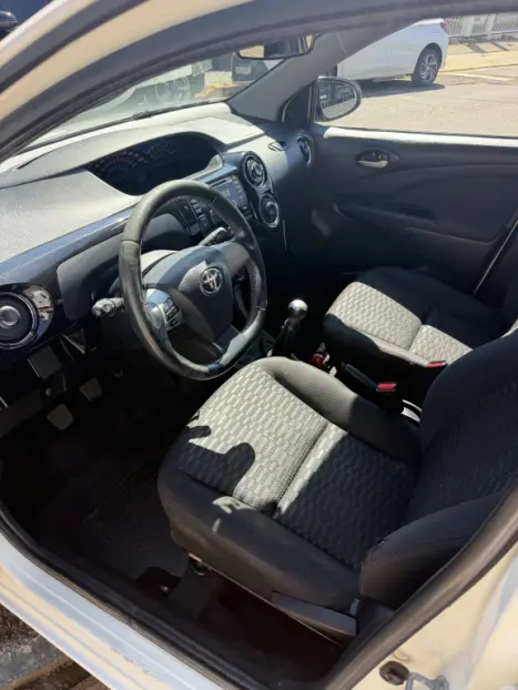 TOYOTA Etios Hatch 1.5 16V 4P FLEX XLS, Foto 12