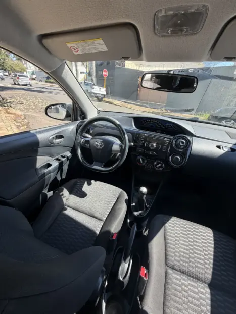 TOYOTA Etios Hatch 1.5 16V 4P FLEX XLS, Foto 15
