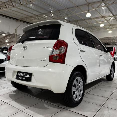 TOYOTA Etios Hatch 1.3 16V 4P FLEX XS, Foto 4