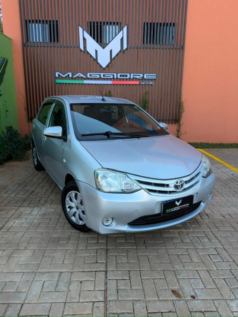 TOYOTA Etios Hatch 1.3 16V 4P FLEX X, Foto 1