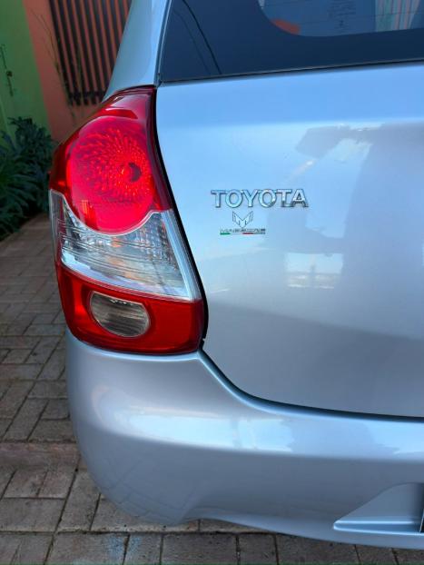 TOYOTA Etios Hatch 1.3 16V 4P FLEX X, Foto 10