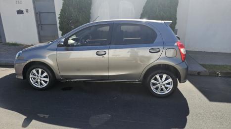 TOYOTA Etios Hatch 1.5 16V 4P FLEX X PLUS, Foto 2