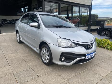 TOYOTA Etios Hatch 1.5 16V 4P FLEX XLS AUTOM�TICO, Foto 3