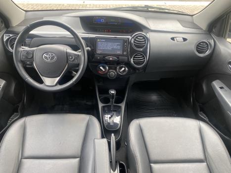 TOYOTA Etios Hatch 1.5 16V 4P FLEX XLS AUTOM�TICO, Foto 9