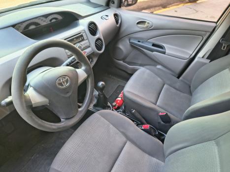 TOYOTA Etios Hatch 1.3 16V 4P FLEX XS, Foto 6
