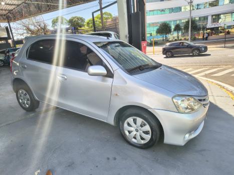TOYOTA Etios Hatch 1.3 16V 4P FLEX XS, Foto 4