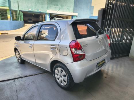 TOYOTA Etios Hatch 1.3 16V 4P FLEX XS, Foto 7