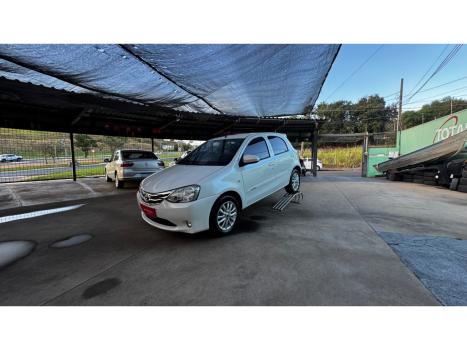 TOYOTA Etios Hatch 1.3 16V 4P FLEX, Foto 3