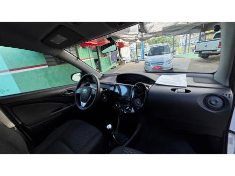 TOYOTA Etios Hatch 1.3 16V 4P FLEX, Foto 7