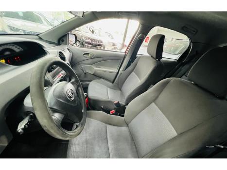 TOYOTA Etios Hatch 1.3 16V 4P FLEX X, Foto 9