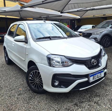 TOYOTA Etios Hatch 1.3 16V 4P FLEX X AUTOM�TICO, Foto 5