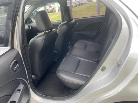 TOYOTA Etios Hatch 1.5 16V 4P FLEX XLS AUTOM�TICO, Foto 12