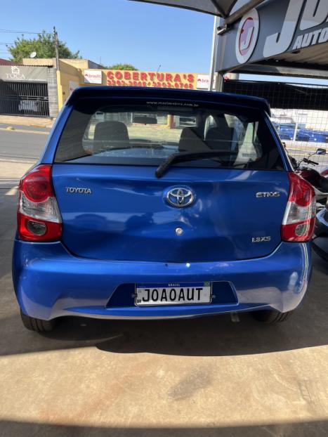 TOYOTA Etios Hatch 1.3 16V 4P FLEX XS, Foto 2