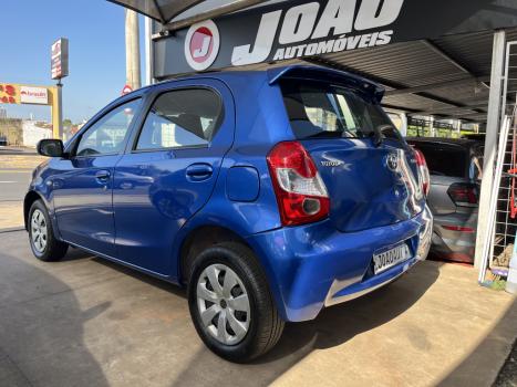TOYOTA Etios Hatch 1.3 16V 4P FLEX XS, Foto 8