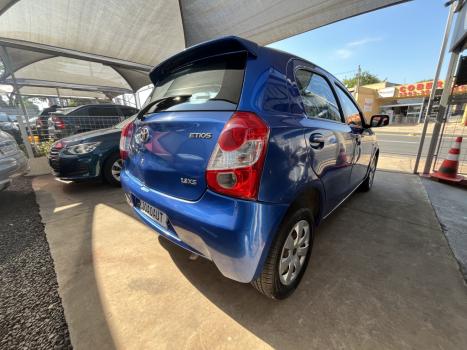 TOYOTA Etios Hatch 1.3 16V 4P FLEX XS, Foto 9