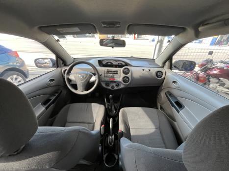 TOYOTA Etios Hatch 1.3 16V 4P FLEX XS, Foto 10
