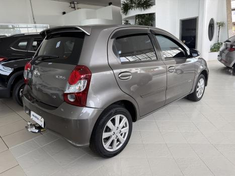 TOYOTA Etios Hatch 1.5 16V 4P FLEX X PLUS AUTOMÁTICO, Foto 5