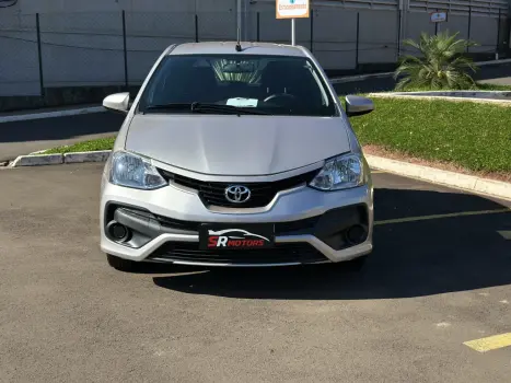 TOYOTA Etios Hatch 1.3 16V 4P FLEX X AUTOMÁTICO, Foto 11