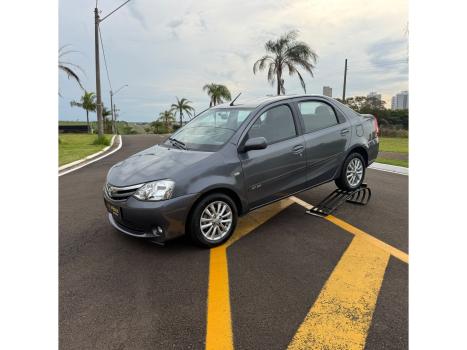TOYOTA Etios Hatch 1.5 16V 4P FLEX XLS, Foto 1