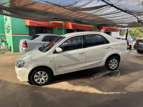 TOYOTA Etios Sedan 1.5 16V 4P FLEX XS, Foto 4