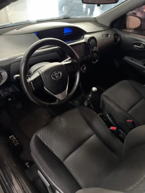 TOYOTA Etios Sedan 1.5 16V 4P FLEX X PLUS, Foto 7