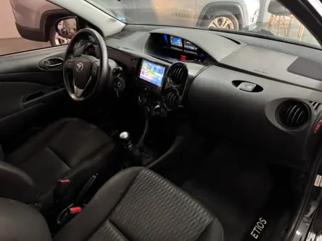 TOYOTA Etios Sedan 1.5 16V 4P FLEX X PLUS, Foto 15