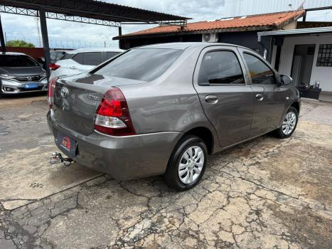 TOYOTA Etios Sedan 1.5 16V 4P FLEX X PLUS AUTOMTICO, Foto 2
