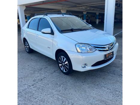 TOYOTA Etios Sedan 1.5 16V 4P FLEX PLATINUM, Foto 3