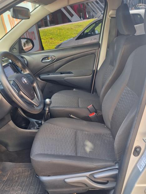 TOYOTA Etios Sedan 1.5 16V 4P FLEX X, Foto 8